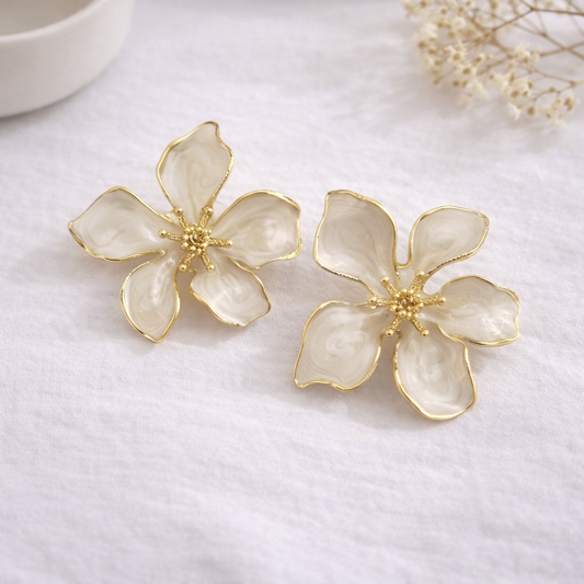 Ivory Bloom Stud Earring