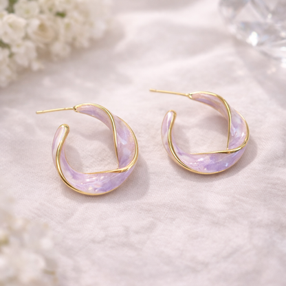 Lilac Curve Stud Earring