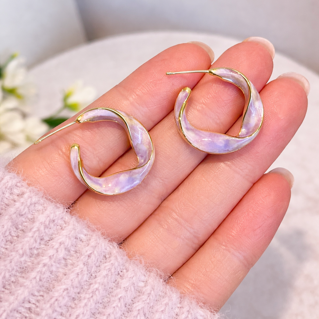 Lilac Curve Stud Earrings